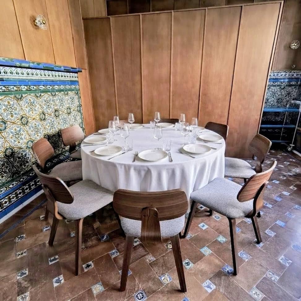 restaurante 6 en tamaño grande