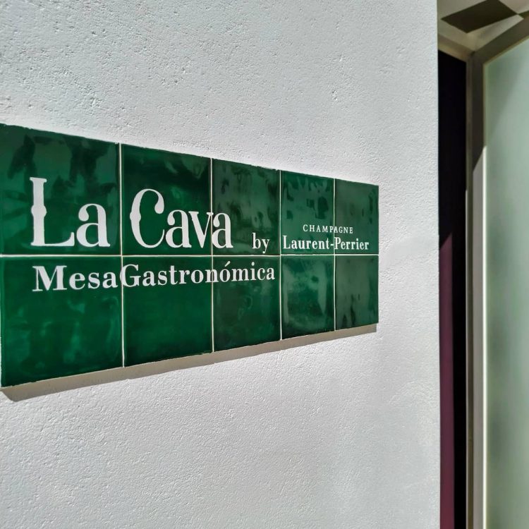 cartelería en tamaño grande